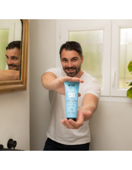 SHAMPOING ANTIPELLICULAIRE